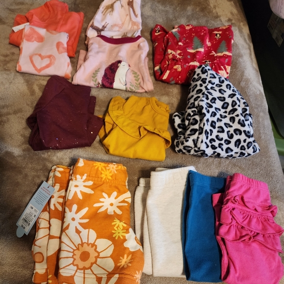 Mix Brands Other - Baby Girls Clothing Bundle (13) Piece. Size 12M.